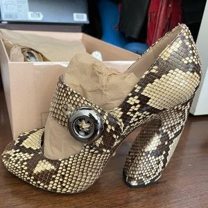 Prada Snakeskin MaryJane Chunky Heel, size 7/37,  Tans